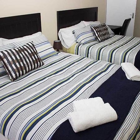 Ebony And Ivory Hotell Generaal de Wet Eksteriør bilde